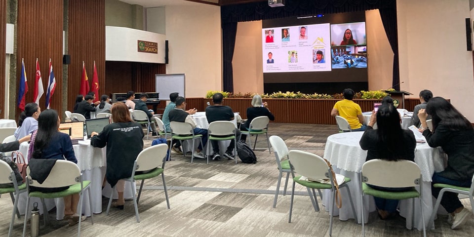 [b]Affordable biodigester.[/b] Dr. Thanh Truc shared her insights about their HDPE digester, Subprom, and how it allows farmers to work independently because of its user-friendly and low-maintenance feature.