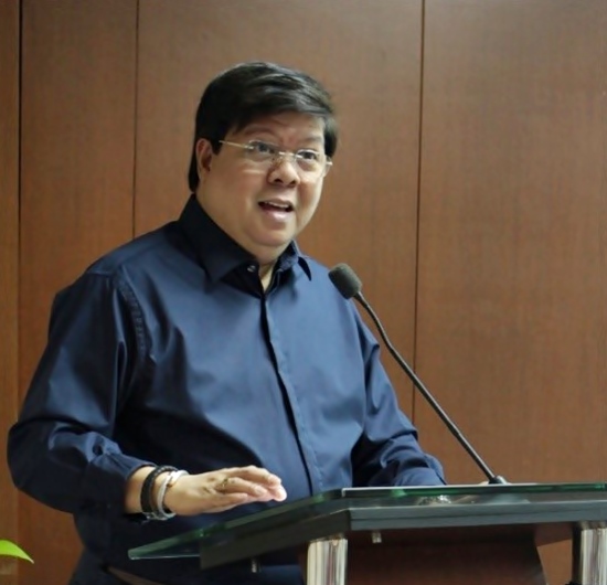 Dr. Nicomedes P. Eleazar, DA-BAR Director, delivers the opening remarks