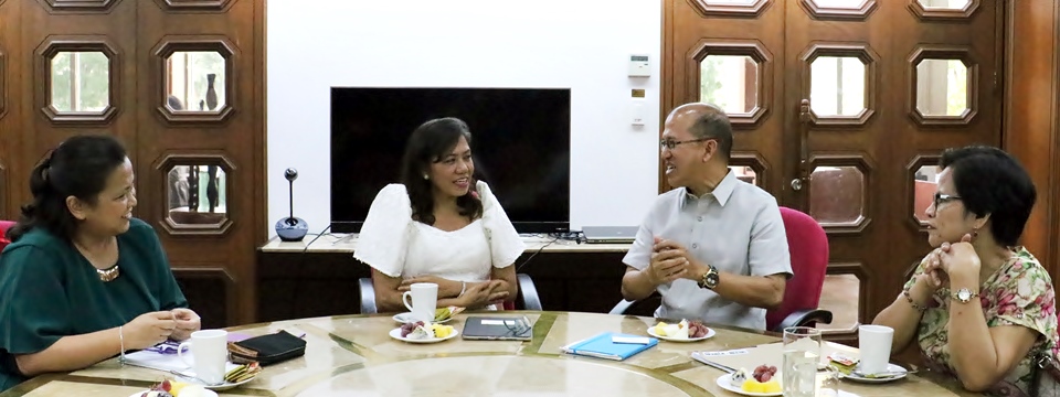 Dr. Cecilia N. Gascon (second from left), President of Bulacan State University (BulSU) and a SEARCA alumna, visited SEARCA on 20 June 2019 with Dr. Remedios Azarcon (right), Director, BulSU Office of Faculty and Staff Development, to meet with Dr. Glenn B. Gregorio (second from right), SEARCA Director, and Dr. Maria Cristeta N. Cuaresma (left), to explore the possibility of a joint scholarship project.