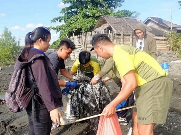 Students of third placer Salvacion National High School in action