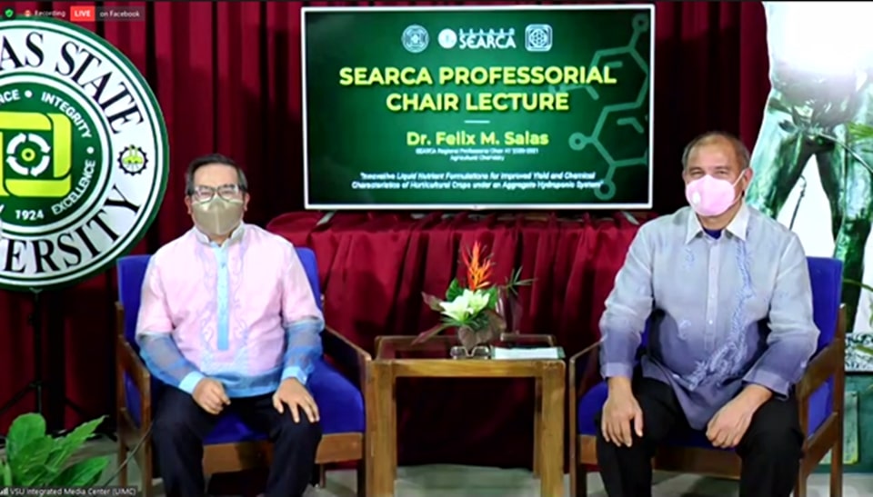 Dr. Felix M. Salas (L), SEARCA Regional Professorial Chair Awardee and Prof. Jacob Glenn F. Jansalin (R), Head, Department of Pure and Applied Chemistry, Visayas State University. Dr. Salas conducted his public lecture while Prof. Jansalin served as moderator.