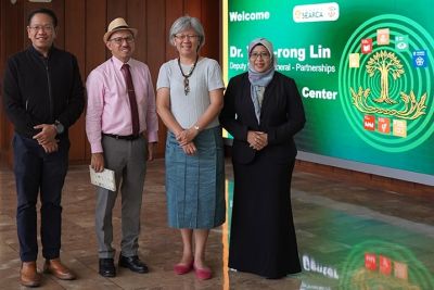 World Vegetable Center discusses joint scholarship with SEARCA